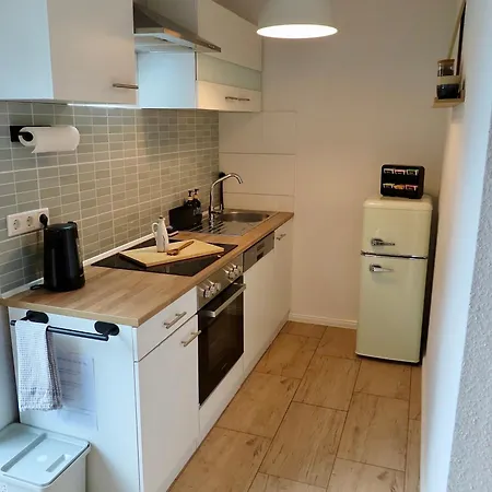 Home & Apart - Stilvolles Apartment In Oldenburg-Kreyenbrueck - Balkon, Parkplatz & Wlan Apartmán *