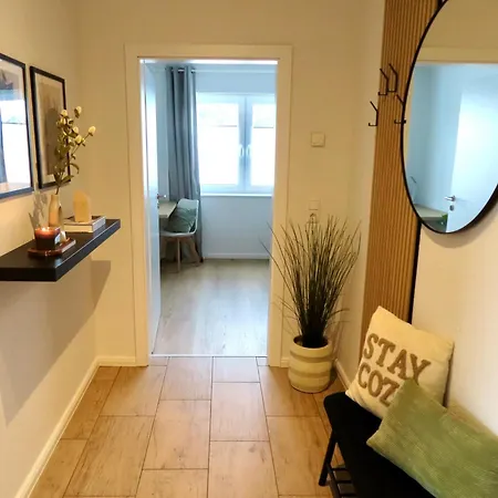 Home & Apart - Stilvolles Apartment In Oldenburg-Kreyenbrueck - Balkon, Parkplatz & Wlan Oldenburg